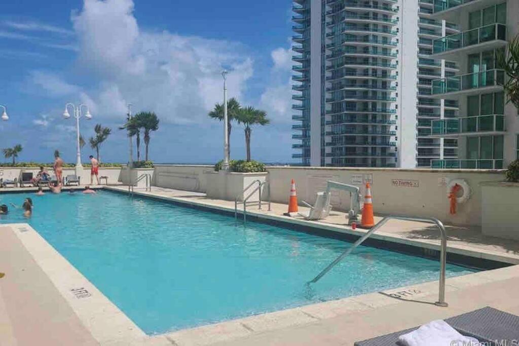 High Floor Unit Located In Brickell - Free Parking Apartment Miami Exterior foto